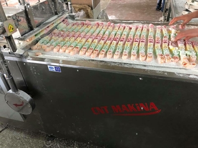 Bantlı Lokum Kesme Makinası 500 Kg /Saat  - 1