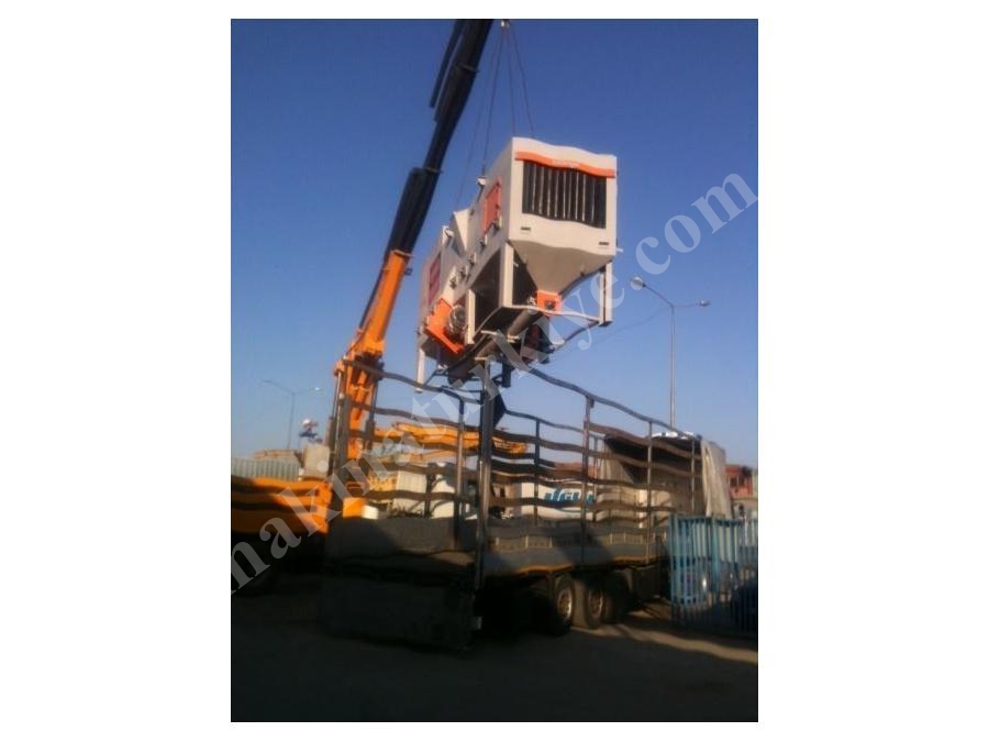 Sac Profil Kumlama Makinası 2000 x 800 - Çetingil SK-6