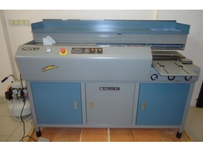 Machine à poser des couvercles pneumatiques 450 pièces / heure - 0