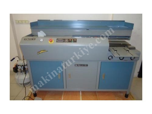 450 Pieces / Hour Pneumatic Cap Application Machine