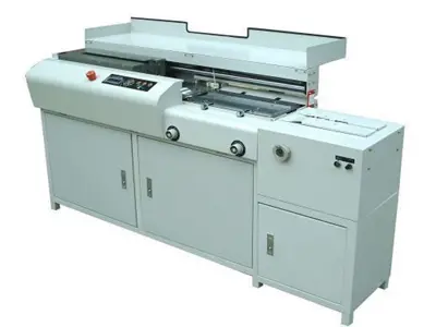 200 Stück / Stunde Deckelaufsetzer