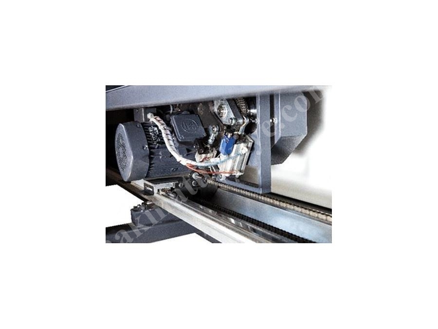 Bilgisayar Kontrollü Panel Ebatlama Makinası 4300 X 4300 Mm