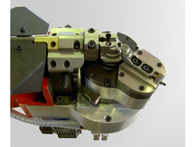 CNC Kontrollü Tel Bükme Makinası 8 mm - Omcg C61B - 1