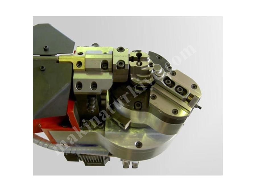 CNC Kontrollü Tel Bükme Makinası 8 mm - Omcg C61B
