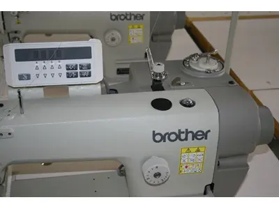 S 6200 A 305 Electronic Straight Stitch Sewing Machine for Heavy Fabrics