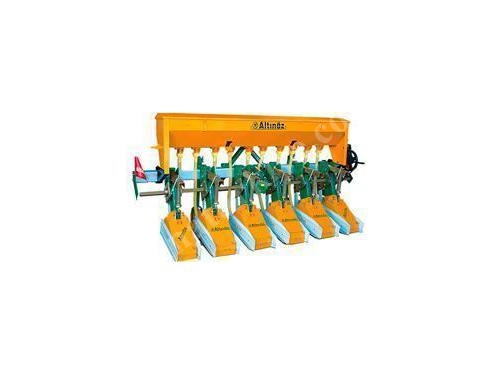 3-Row Cultivator Hoeing Machine