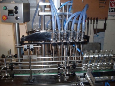 Otomatik 6'Lı Lineer Dolum Makinesi