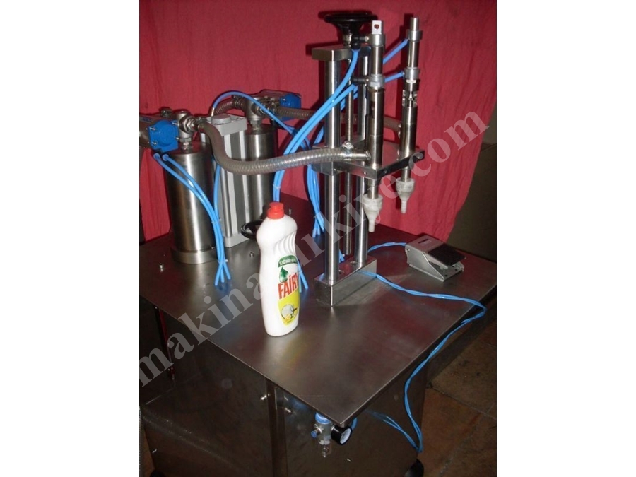 Yarı Otomatik İkili Sıvı Dolum Makinesi