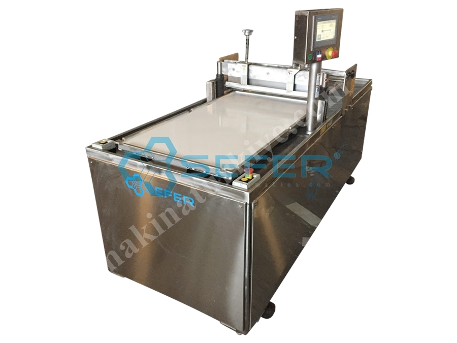 100 Devir/Dk Servo Sistem Tablalı Lokum Kesme Makinası 