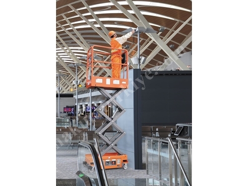 Yarı Otomatik Mini Makaslı Platform 6 Metre