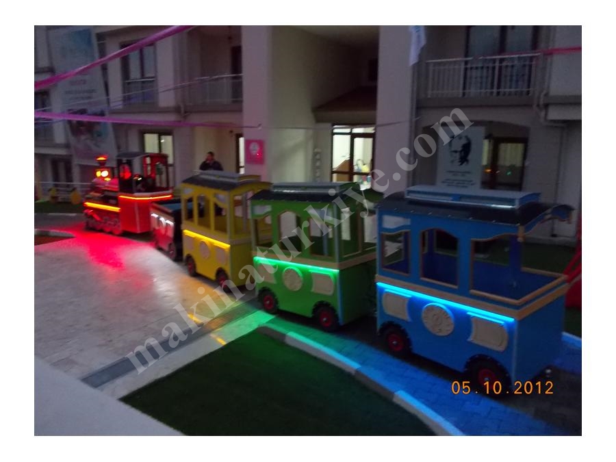 Gezi Treni 24 Çocuk/16 Yetişkin - Std 