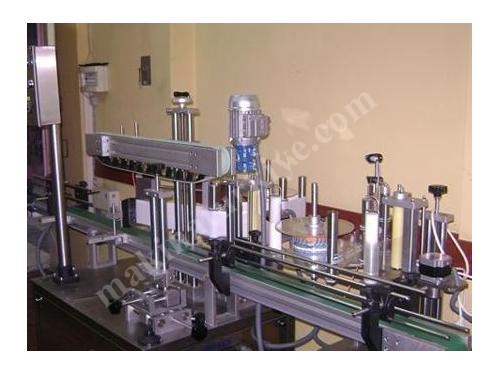 600 ~ 1000 Adet / Saat Tek Yönlü Otomatik Etiketleme Makinası 