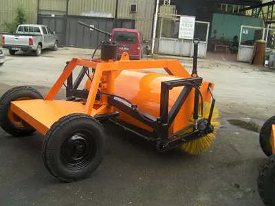 Road Sweeper - Vimpo Hydraulic Retractable Type