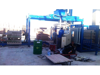 Briket Parke Toplama Robotu