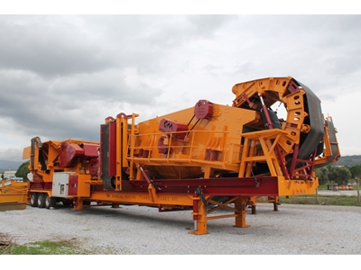 150-240 Ton / Saat Çeneli Kırıcılı Kapalı Devre Kırma Eleme Mobil Konkasör - 2