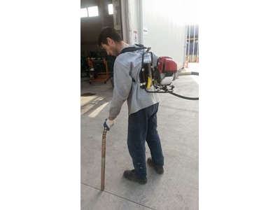 Sırt Tipi Benzinli Vibratör