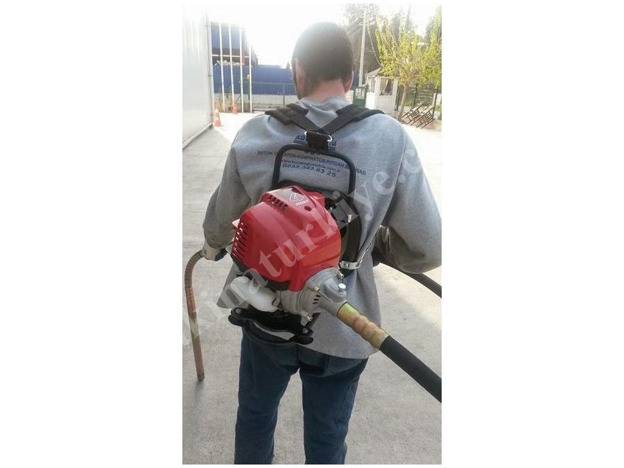 Sırt Tipi Benzinli Vibratör
