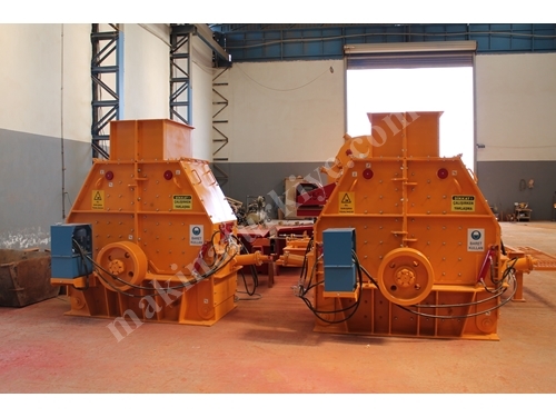 Machine à sable concasseur mobile à marteaux GNR650 70-130 tonnes/heure