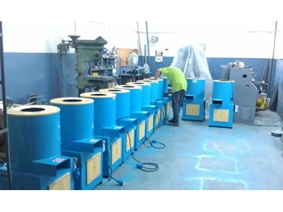 Lightly Used Sponge Cutting Machine for Sale, Sponge Cutting - 1