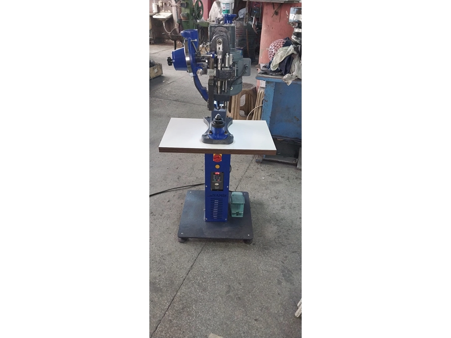 1 2 3 4 5 Numaralı Kuş Gözü Çakma Makinası