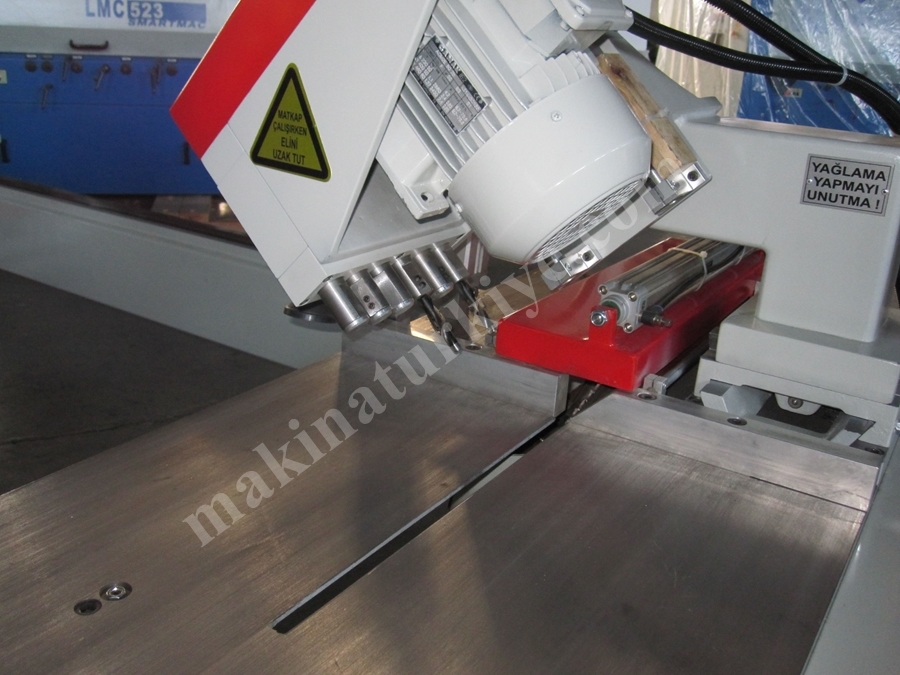 Maymak Makina Kasa Ebatlama Açılı Gönye Delik Makinası