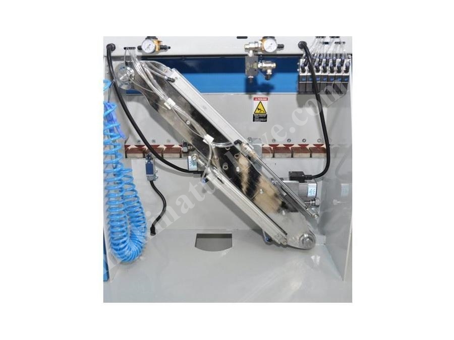 Kenar Yapıştırma Makinesi Özyön Makina (Makas+Freze+Polisaj) - KBM 1040
