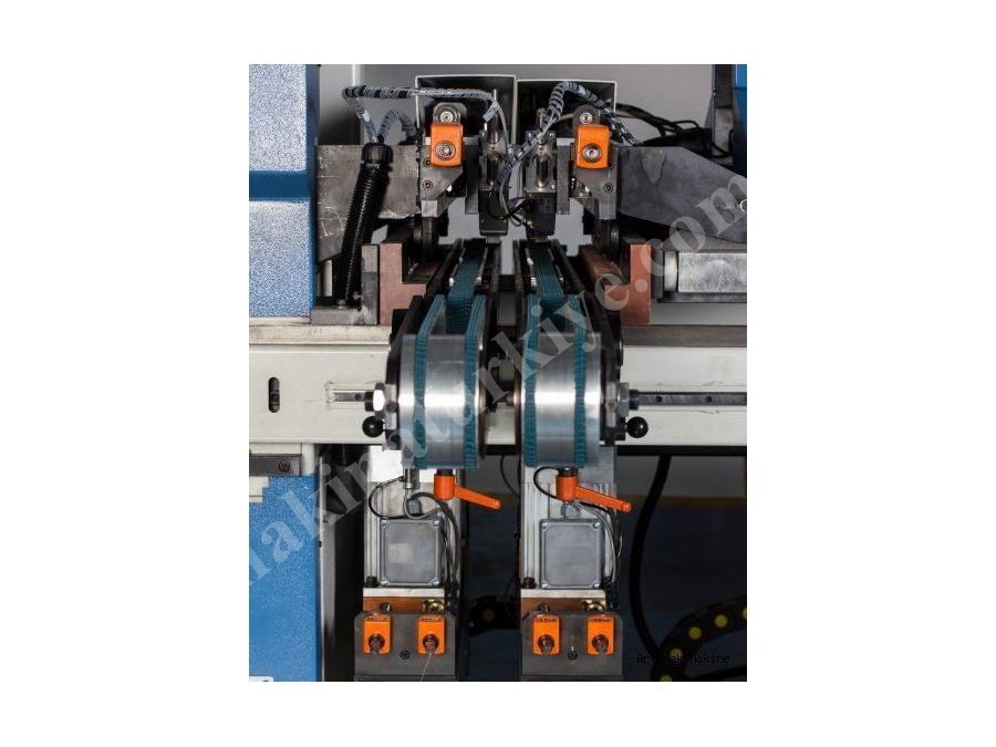 Artemak Dakron 7M Cnc Çoklu Delik Makinesi