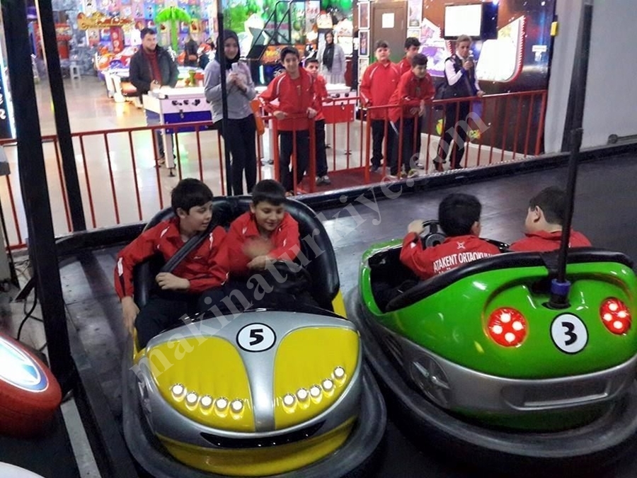 Çarpışan Oto