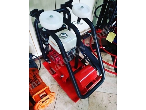 Tablalı Kompaktör 5,5 Hp (Honda) - Newton Makine C70 