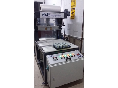 Automatic Liquid Filling Machine EMG Machine EMG1000 - 3