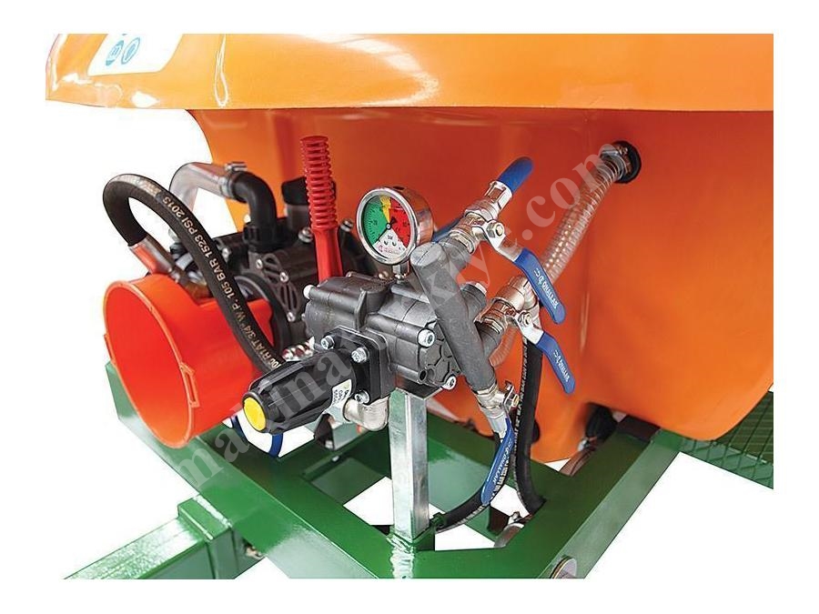 Tarla Pülverizatörü 1600 litre Tarla İlaçlama Makinası - Önallar LEPUS SF-1600