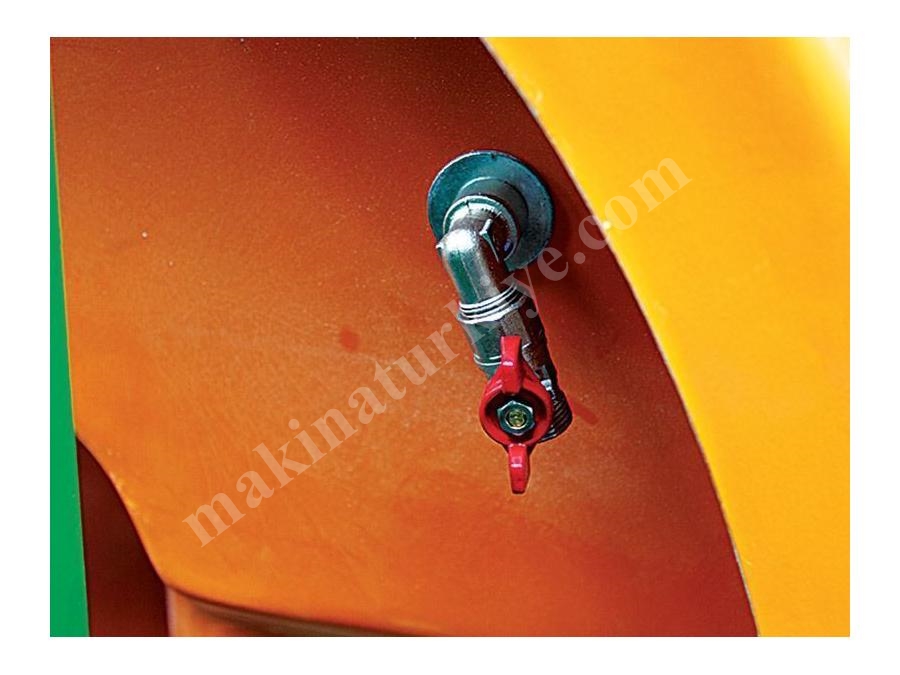 Tarla Pülverizatörü 1000 litre Tarımsal İlaçlama Makinaları - Önallar LEPUS SF-1000