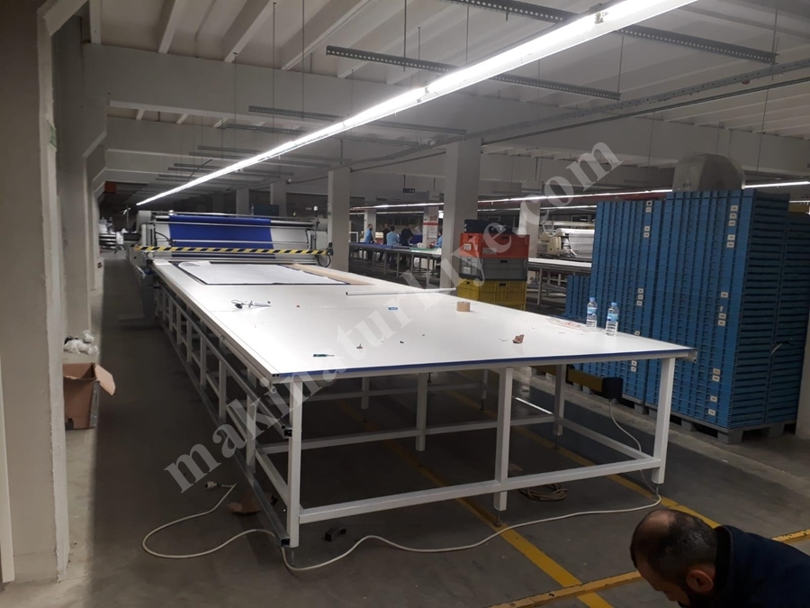 Yarı Otomatik Açık En Kumaş Serim Makinası