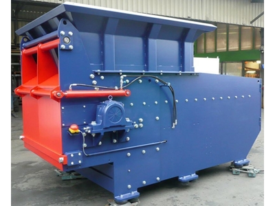 Shredder Plastik Kırma Makinesi - 1