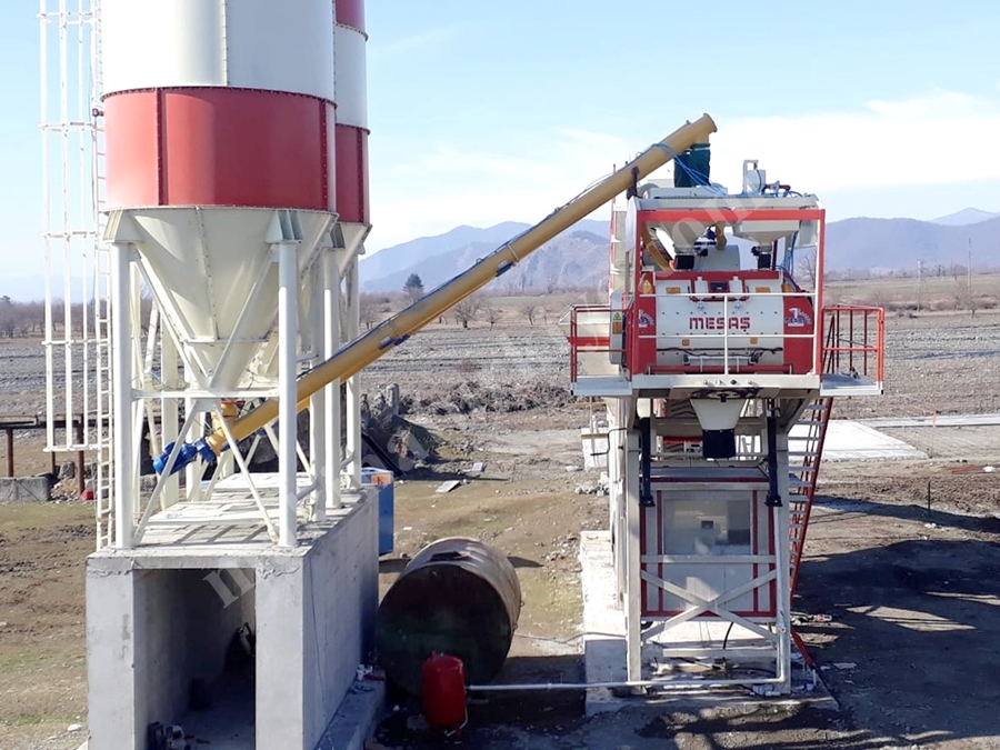 Centrale à béton mobile 100 m3/h