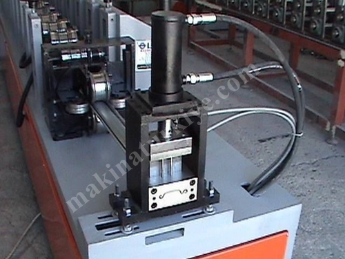 (LC80) 80' Roller Shutter Slat Pulling Machine