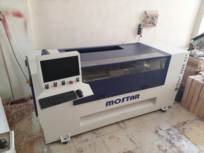 1000mm CNC Wood Turning Machine - 1