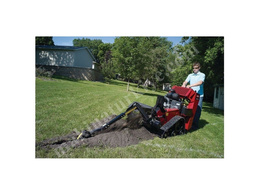 TRX 20 Kendi Yürür Kanal Açma Makinası 