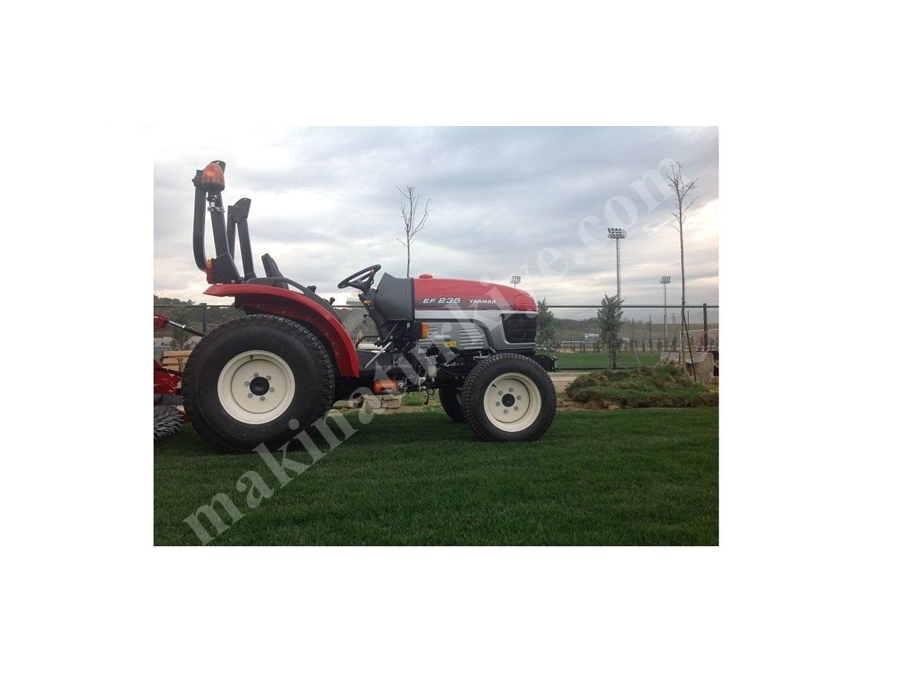 Yanmar EF 235 H 4WD Kompakt Traktör 