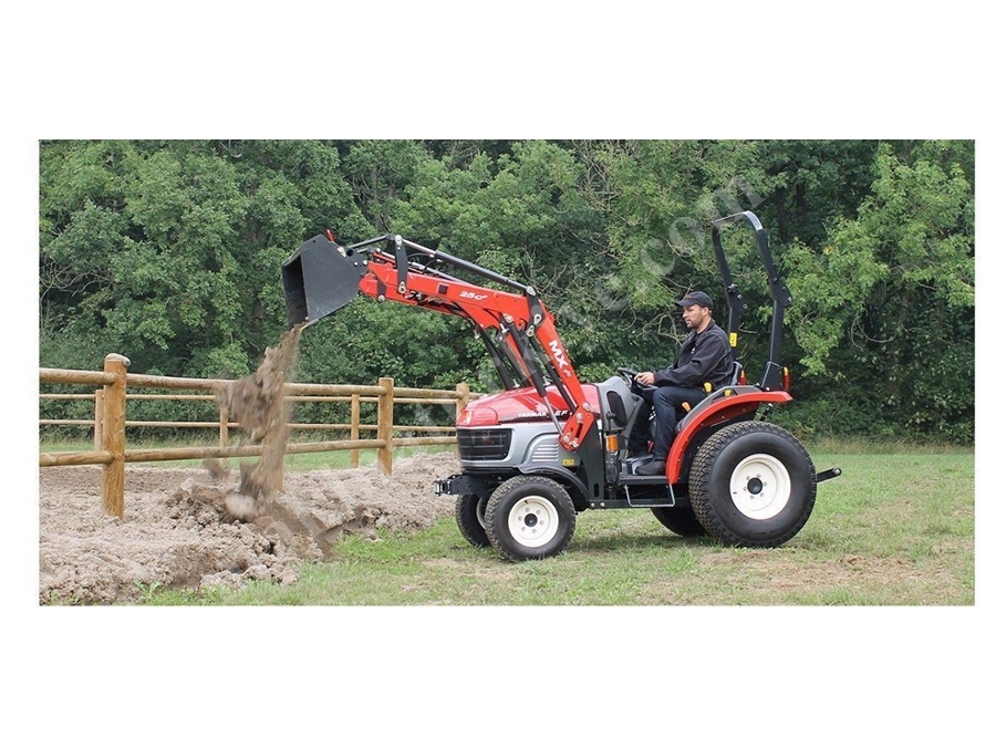 Yanmar EF 233 M 4WD Kompakt Bahçe Traktörü