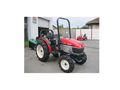 Yanmar EF 233 M 4WD Kompakt Bahçe Traktörü - 0