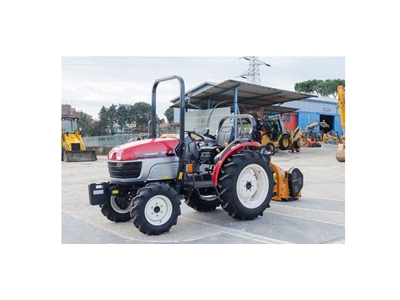 Yanmar EF 233 M 4WD Kompakt Bahçe Traktörü - 1