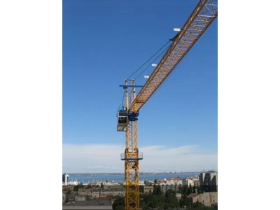 8 Ton Kapasiteli Gergisiz Kule Vinç  - 0