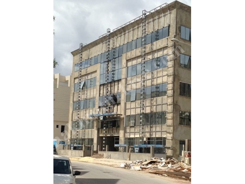 8.60 Genişliğinde 750 Kg Kapasiteli Tek Kolon Cephe Platformu 