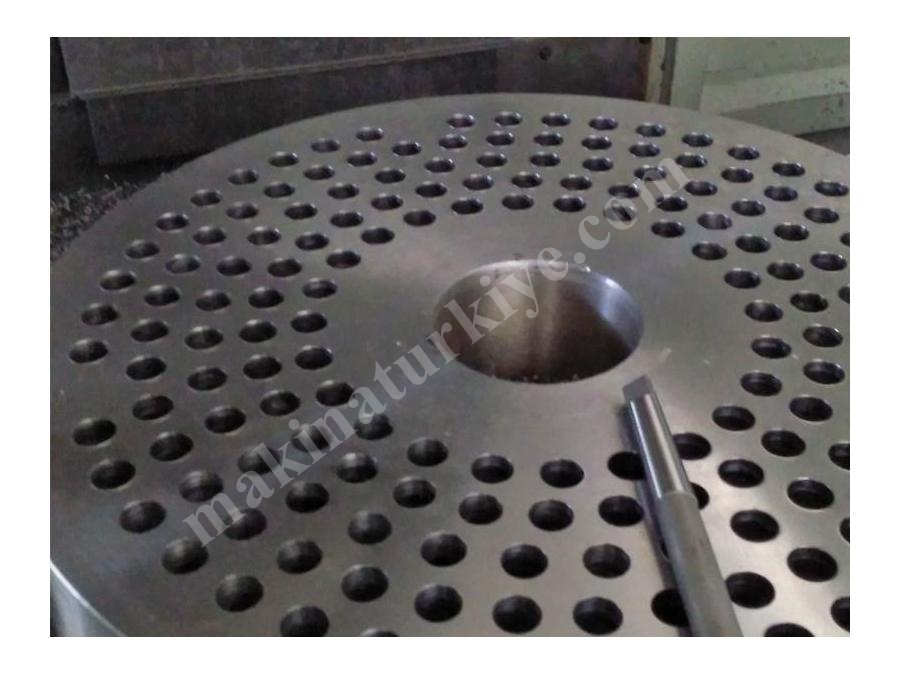 1000 Kg/Saat Üretim Kapasiteli Talaş Pelet Makinası 