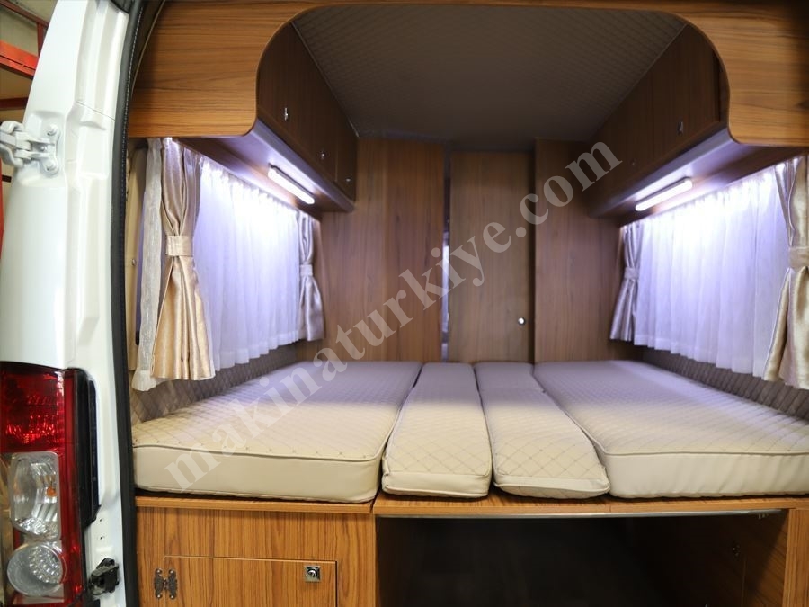Üç Kişilik Minübüs Karavan - White Pigeon 