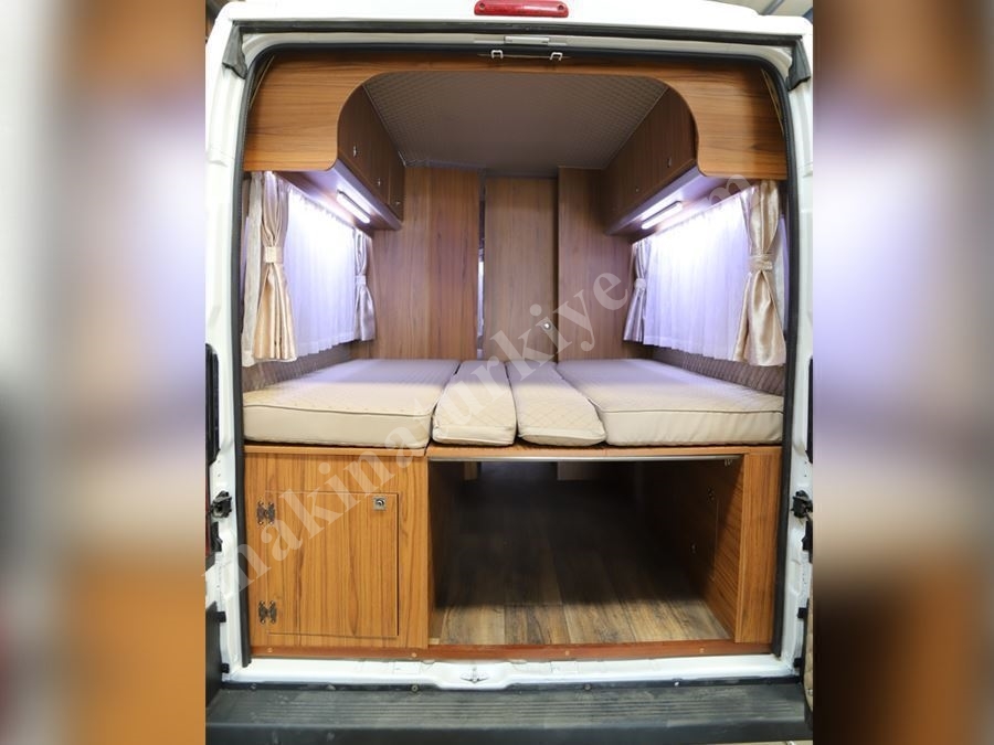 Üç Kişilik Minübüs Karavan - White Pigeon 