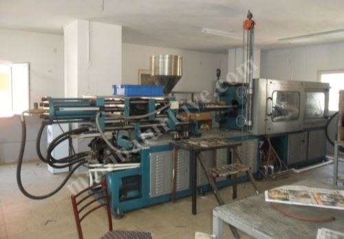 Plastik Enjeksiyon Makinası 200 Ton
