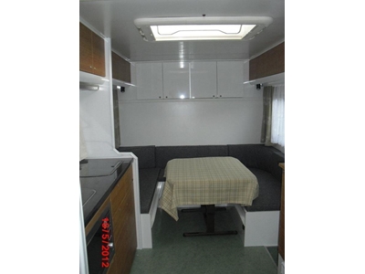 Freightliner Trucks Motokaravan  - 9