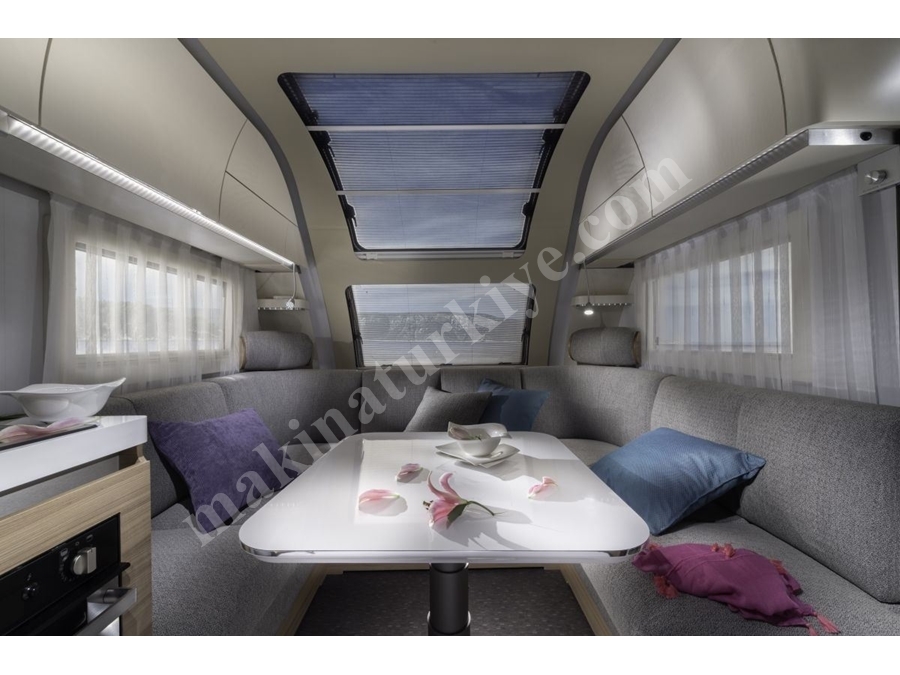 Çekme Karavan 5 Yatak Kapasiteli (Alpina - 663 Ht) - Adria 